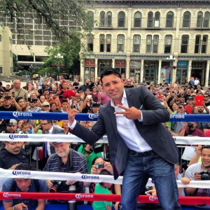 de la hoya at canelo media workout