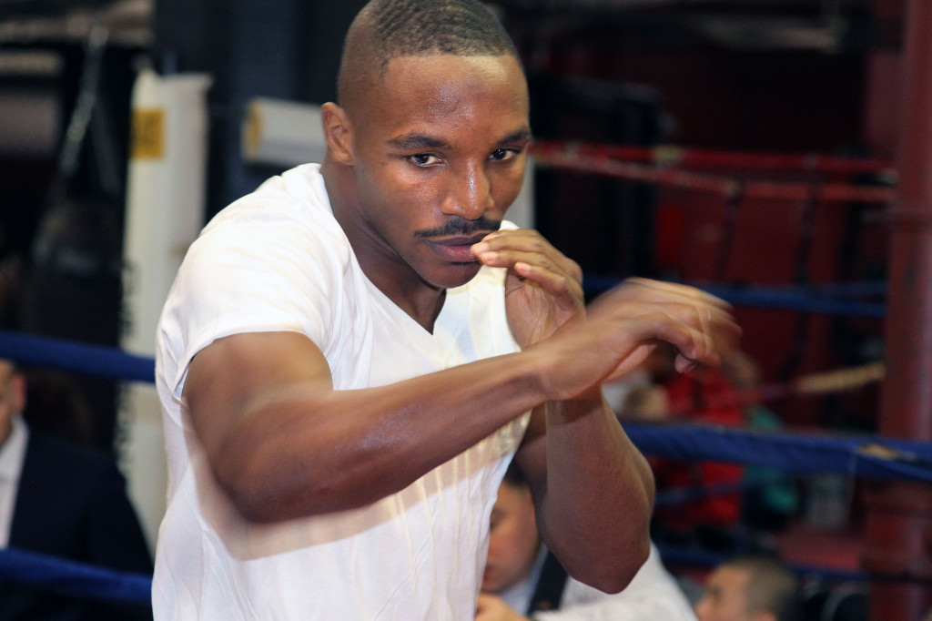 devon alexander training - ProBoxing-Fans.com