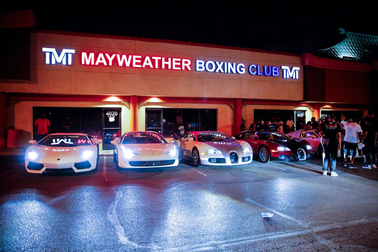 mayweather boxing club and cars - ProBoxing-Fans.com