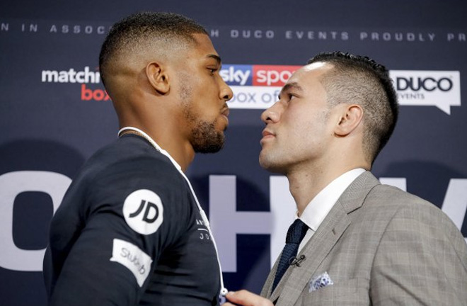 Joshua-Parker face off. Photo Credit: Sherdog.com