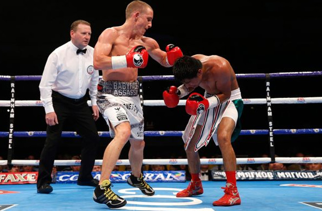 Paul Butler v Gustavo Molina at Manchester Velodrome. Photo Credit: Liverpool Echo 