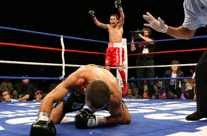 Donaire got his revenge on Darchinyan in round 9. Photo Credit: Pinoy Pride Sports