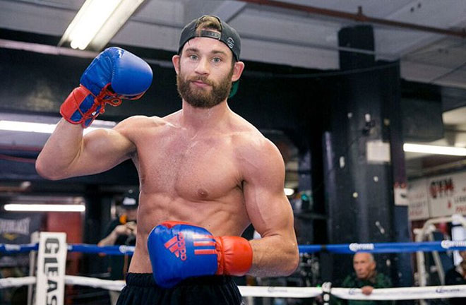 Chris Algieri takes on Daniel Gonzalez. Photo Credit: The Ring Magazine