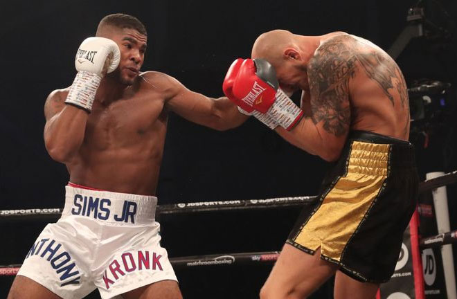 Anthony Sims Jr takes on Roamer Alexis Angulo in Miami, January 30. Photo Credit: Sky Sports