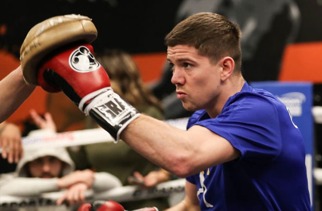 Luke Campbell takes on Mexican Adrian Young. 