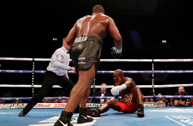 Dubois stopped Lartey in round 4. Credit: Evening Standard