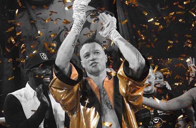 Steven Donnelly Takes Golden Robe. Credit: World Boxing News