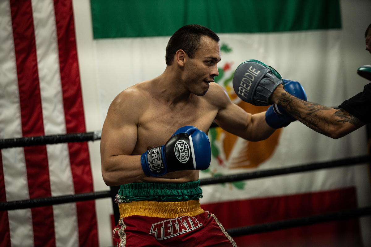 Julio Cesar Chavez Jr has issued a warning to the World Super Middleweight ...