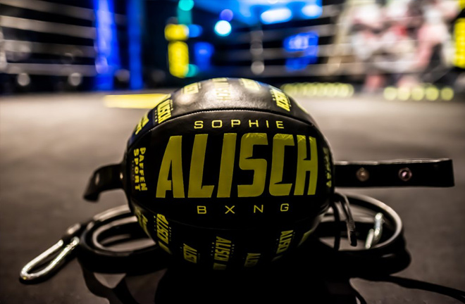 Sophie Alisch branded speed ball in her gym in Berlin. Photo Credit: sophiealischbxng.de