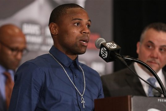 Javier Fortuna is looking to become a three-weight World champion. Photo Credit: WBN