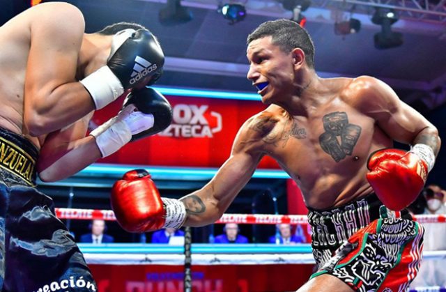 WBC Super Featherweight champion Miguel Berchelt outclassed Eleazar Valenzuela in Mexico City Photo Credit: Zanfer Promotions