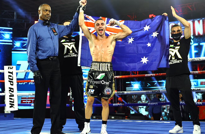 Jason was joined alongside brother Andrew Moloney who was beaten on Tuesday in the same venue Photo Credit: Mikey Williams/Top Rank