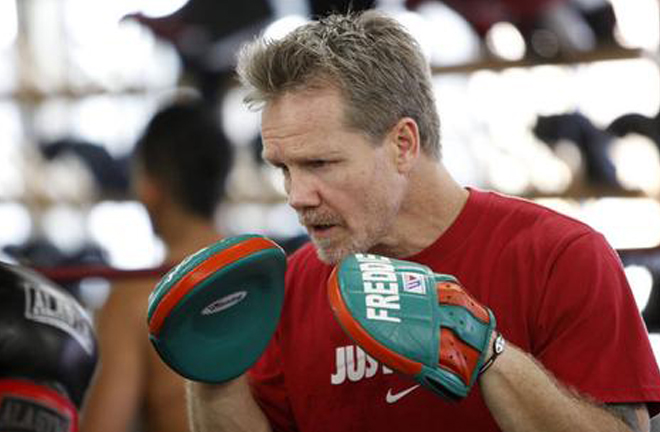 World-renowned trainer Freddie Roach worked Stretch's corner for his World title shot Photo Credit: Wild Card Boxing