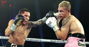 Oscar Valdez put on a dominant display against Jayson Velez after almost eight months out Photo Credit: Mikey Williams/Top Rank