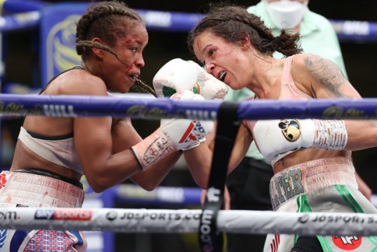 Terri Harper retained her WBC & IBO Super-Featherweight World titles after a thrilling split draw with Natasha Jonas at Matchroom HQ on Friday Photo Credit: Mark Robinson/Matchroom Boxing