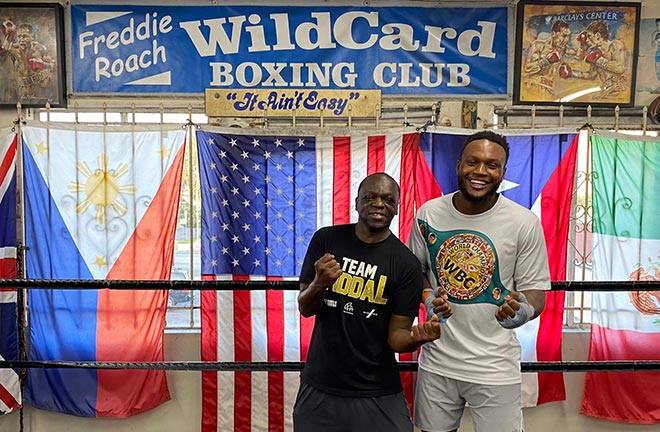 Viddal with his coach Jeff Mayweather, uncle to Floyd Mayweather. Photo Credit: Amer Abdallah