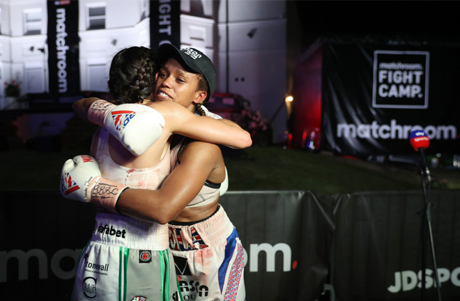 Harper and Jonas embraced after their thrilling battle Photo Credit: Mark Robinson/Matchroom Boxing