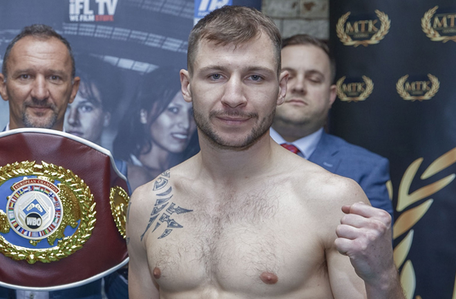 Hughes can reignite his career with victory over Carroll Photo Credit: Scott Rawsthorne/MTK Global