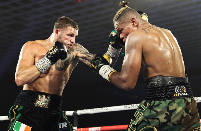 Smith Jr dominated large spells against Alvarez Photo Credit: Mikey Williams/Top Rank