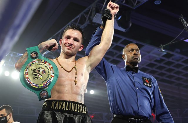 Egidijus Kavaliauskas secured an eighth round stoppage win over Mikael Zewski inside the Top Rank Bubble Photo Credit: Mikey Williams / Top Rank