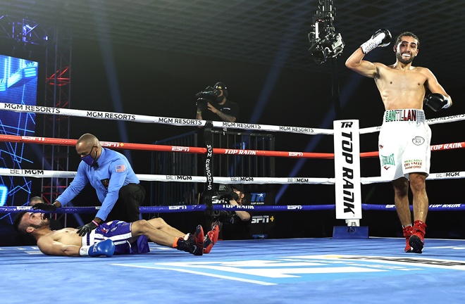 Bryan Lua registered a showreel second round knockout over Luis Norambuena Photo Credit: Mikey Williams / Top Rank