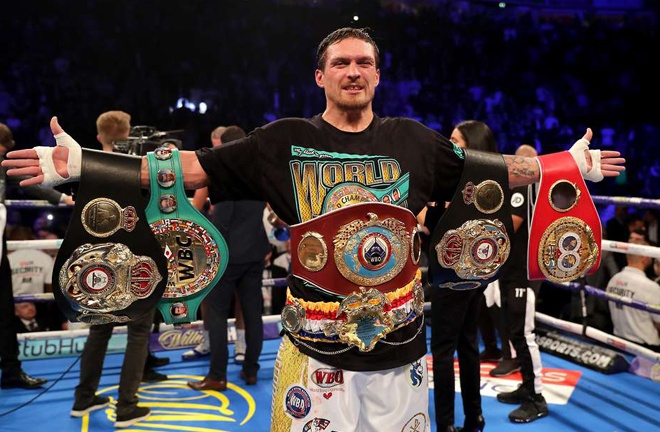 Usyk held all four Cruiserweight world titles Photo Credit: www.givemesport.com