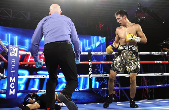 Zhanibek Alimkhanuly scored a huge knockout over Gonzalo Coria to remain undefeated Photo Credit: Mikey Williams / Top Rank