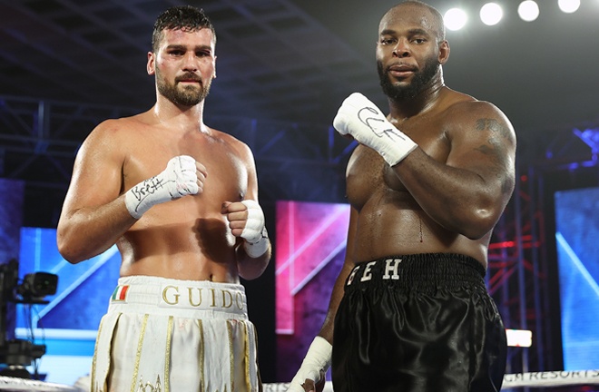 Guido Vianello and Kingsley Ibeh were held to a majority draw Photo Credit: Mikey Williams / Top Rank