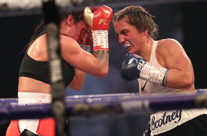 Ellie Scotney made a winning start to the professional ranks against Bec Connolly Photo Credit: Mark Robinson/Matchroom Boxing