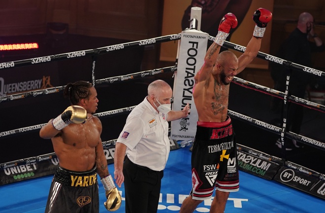 Lyndon Arthur defied the odds to edge past Anthony Yarde by split decision in London on Saturday Photo Credit: Round 'N' Bout Media/Queensberry Promotions