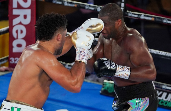 Joe Joyce's jab proved the key to victory over Dubois Photo Credit: Round 'N' Bout Media/Queensberry Promotions