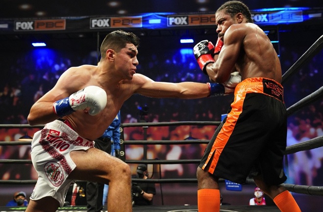 David Morrell Jr defended his WBA Interim Super Middleweight title with a dominant third round win over Mike Gavronski in Los Angeles on Saturday Photo Credit: Sean M Ham/TGB Promotions
