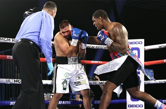 Anderson made it seven wins by stoppage with a first round victory over Luis Eduardo Pena in October Photo Credit: Mikey Williams/Top Rank