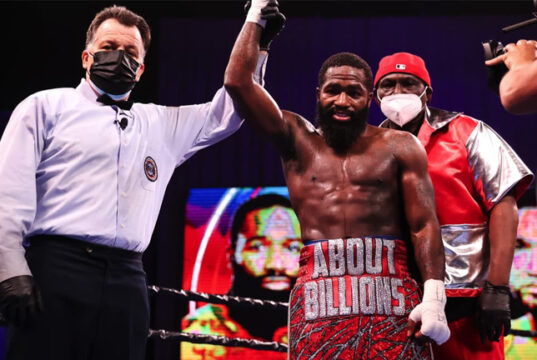 Adrien Broner made a winning return with a contentious, unanimous decision win over Jovanie Santiago in Connecticut Photo Credit: Amanda Westcott/SHOWTIME