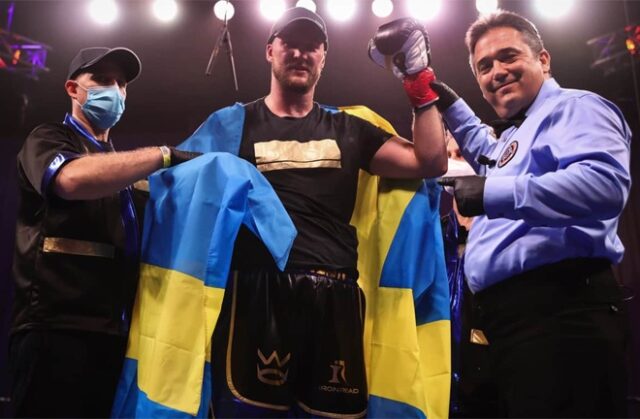 Otto Wallin celebrates his victory over Dominic Breazeale on Saturday Photo Credit: Amanda Westcott/SHOWTIME