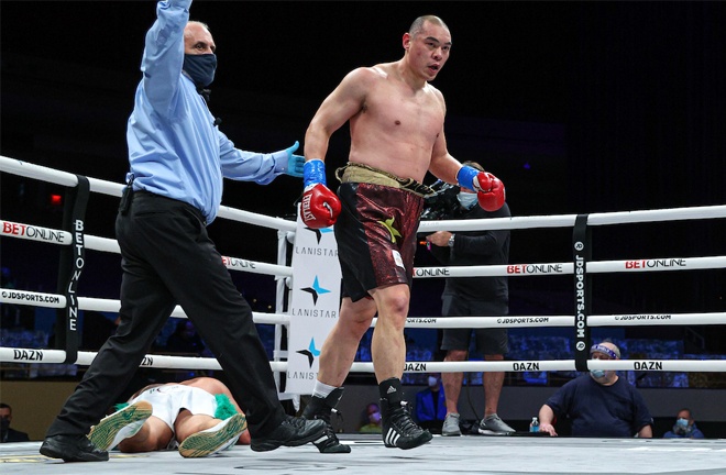 Zhilei Zhang produced a destructive fourth round win over Devin Vargas in November Photo Credit: Ed Mulholland/Matchroom