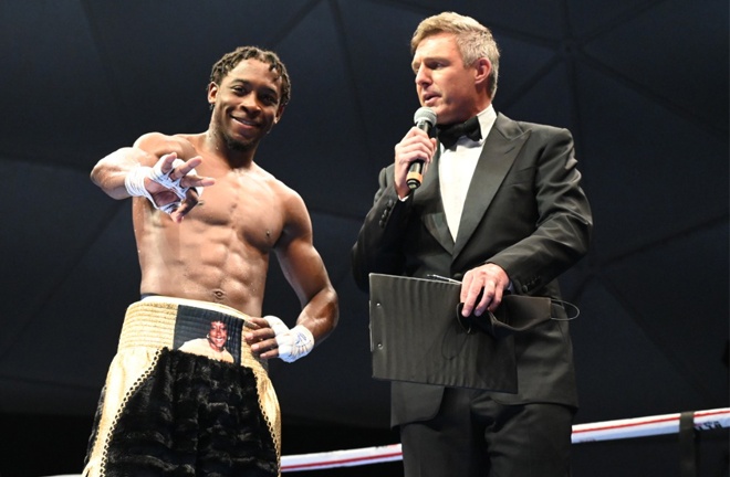 Keyshawn Davis secured his second professional victory Photo Credit: D4G Promotions