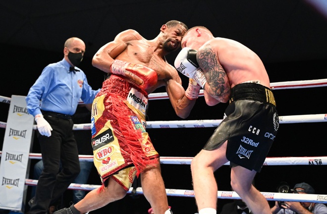 Herring knocked Frampton down twice Photo Credit: D4G Promotions