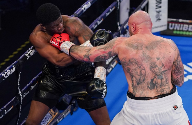 Kamil Sokolowski put in a spirited effort against David Adeleye and many felt he had done enough to win Photo Credit: Round 'N' Bout Media/Queensberry Promotions