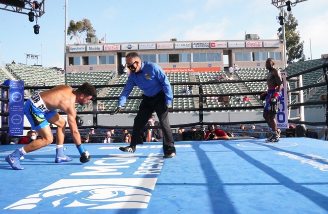 Kevin Johnson was victorious with an 8th round stoppage in the 'Punch Bowl'