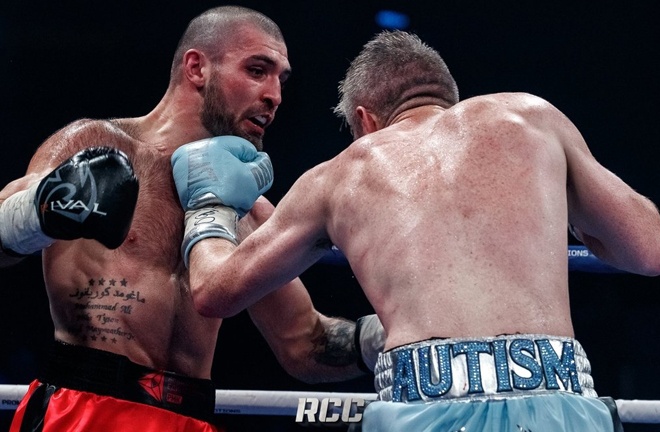 Smith was widely believed to have done enough to beat Kurbanov Photo Credit: RCC Boxing Promotions