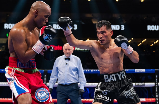 Batyr Akhmedov remains in world title contention after beating Argenis Mendez Photo Credit: Ryan Hafey / Premier Boxing Champions