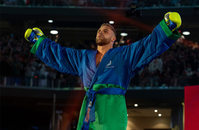 Billy Joe Saunders says he is currently 50-50 on whether he will return to boxing and will speak with his father to make a concrete decision Photo Credit: Michelle Farsi/Matchroom