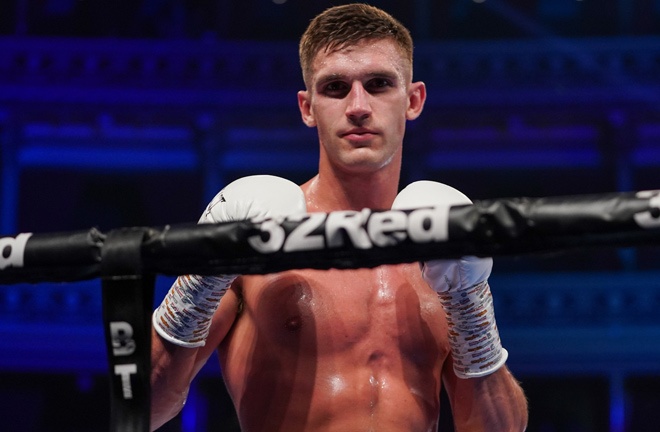 Levi Frankham picked up his second professional win Photo Credit: Round 'N' Bout Media/Queensberry Promotions