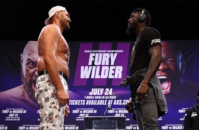 Fury and Wilder came face-to-face at a press conference prior to the postponement Photo Credit: Mikey Williams/Top Rank via Getty Images