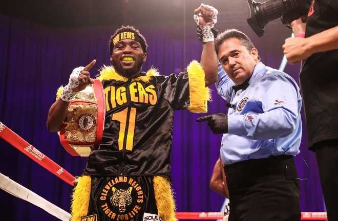Undefeated super welterweight contender, Charles Conwell returns against Juan Carlos Rubio Photo Credit: Amanda Westcott