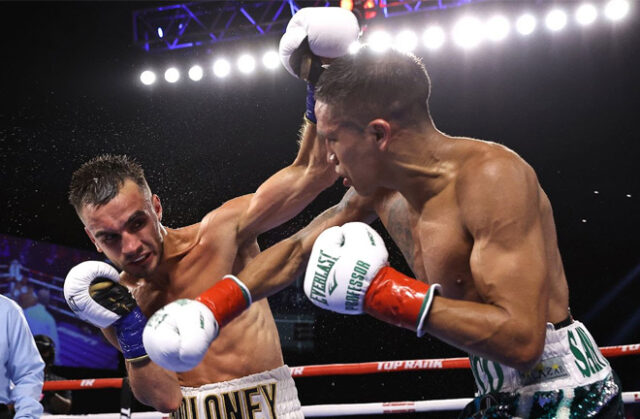 Joshua Franco beat Andrew Moloney by unanimous decision in their trilogy in Tulsa on Saturday Photo Credit: Mikey Williams/Top Rank via Getty Images