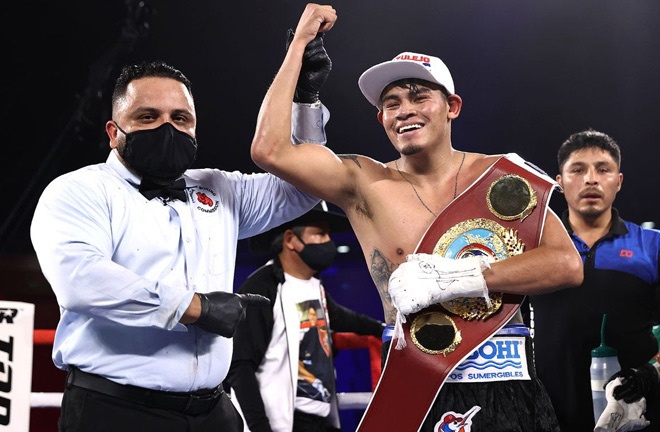 Emanuel Navarrete holds the WBO featherweight crown Photo Credit: Mikey Williams/Top Rank via Getty Images