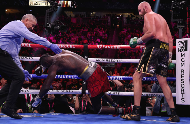 Fury finally broke Wilder's brave resistance in the eleventh round Photo Credit: Frank Micelotta/Fox Sports/PictureGroup