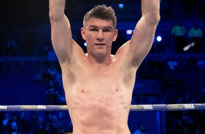 Liam Smith can edge towards another world title shot with victory Photo Credit: Mark Robinson/Matchroom Boxing